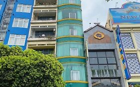Camelia 108 Le Lai Hotel